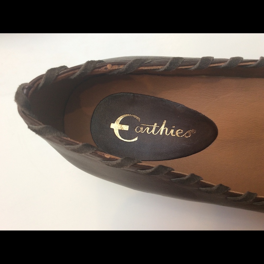 Shoes - Picture 4 of 5